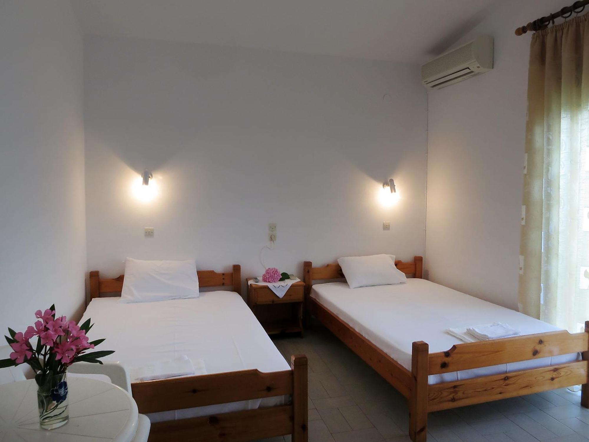 Thanasis Matsas Rooms Kamariotissa Eksteriør billede